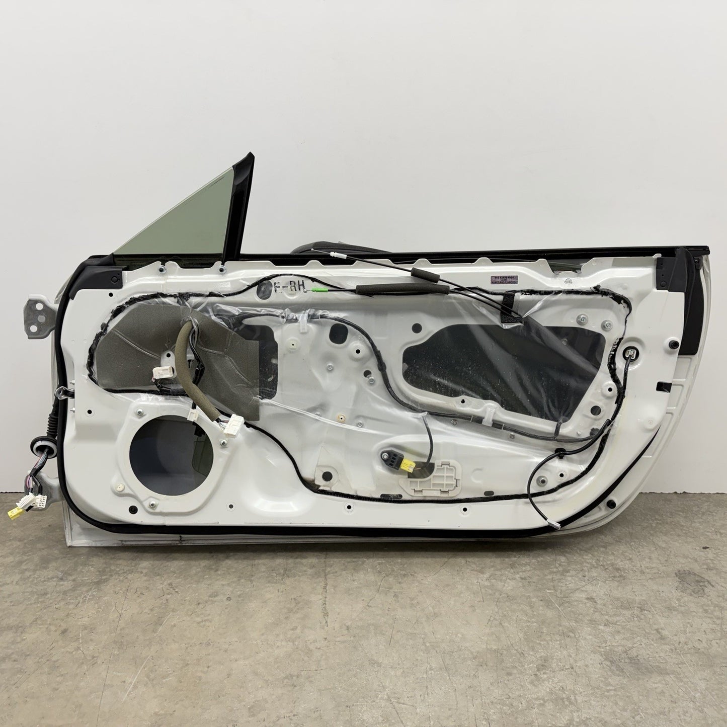 13-20 Subaru BRZ Passenger Right Door Shell Complete With Glass Satin White OEM