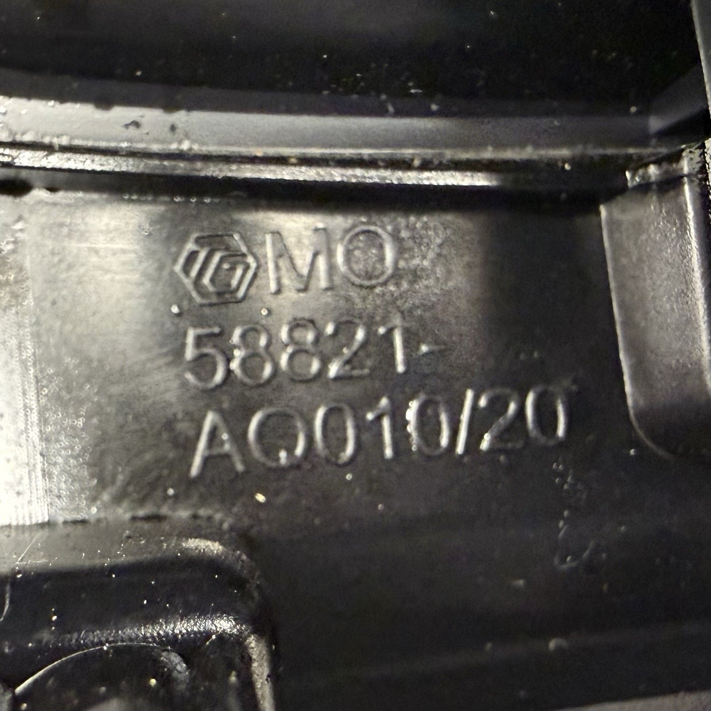 25-26 Toyota Camry Center Console Upper Panel With Cup Holders OEM