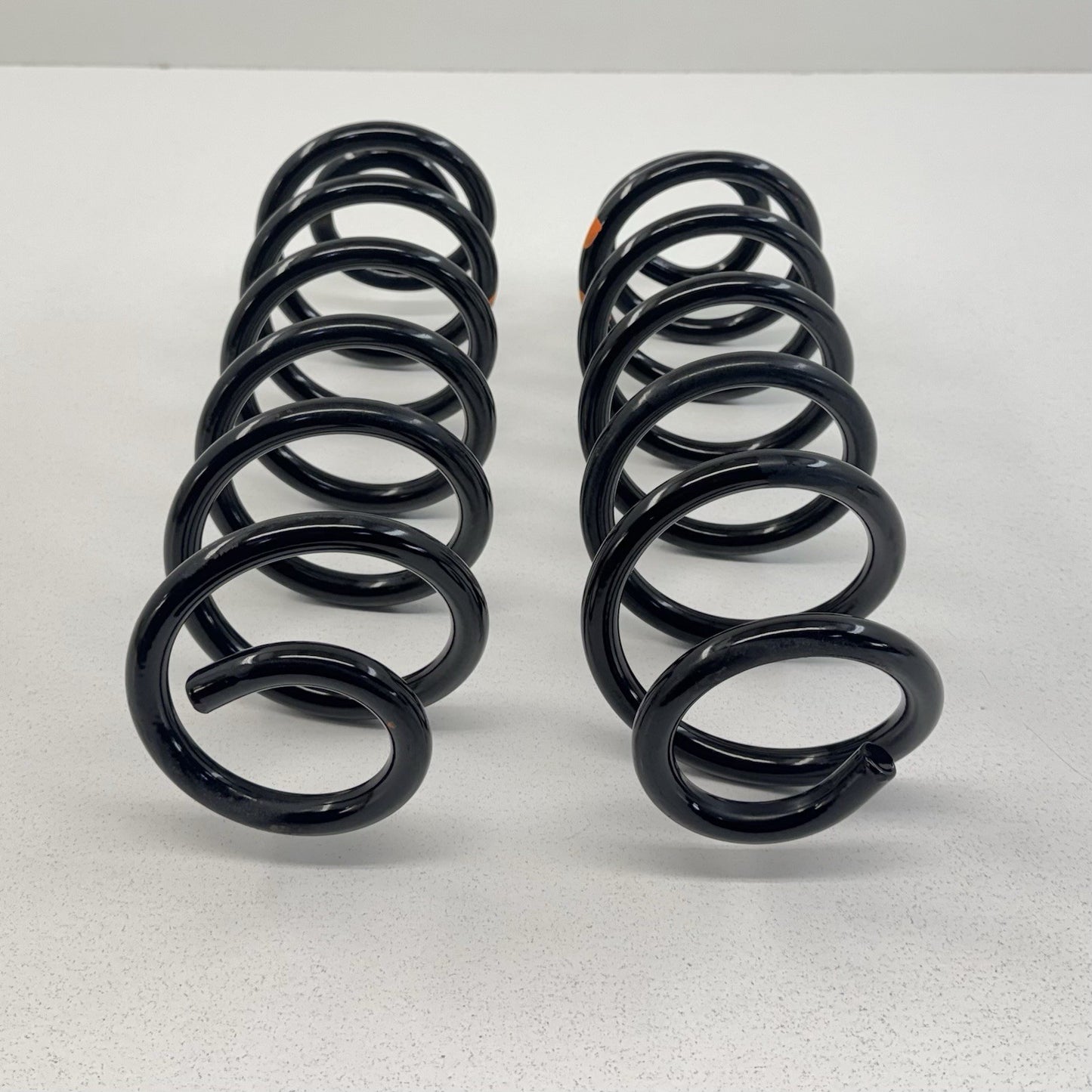 21-25 Toyota RAV4 Hybrid Limited AWD Rear Coil Spring Pair 48231-0R292 OEM