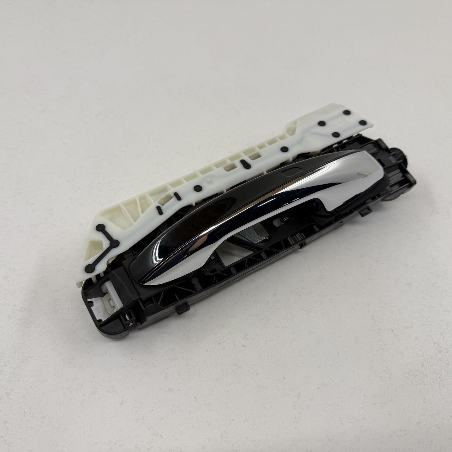 2014-2017 Mercedes S550 W222 Right Front Exterior Door Handle Keyless Go OEM