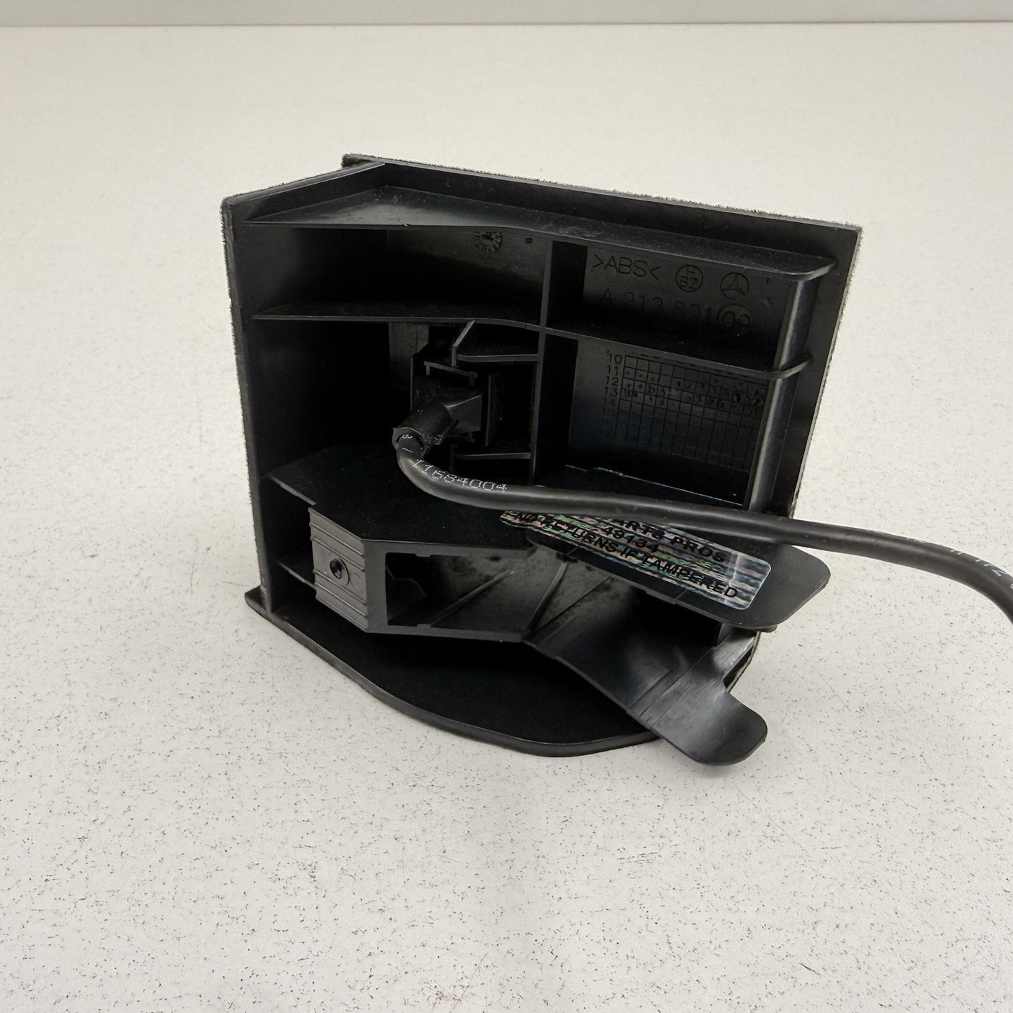 10-16 Mercedes W212 E350 Center Console USB Connect Mount Plate 2128210911 OEM