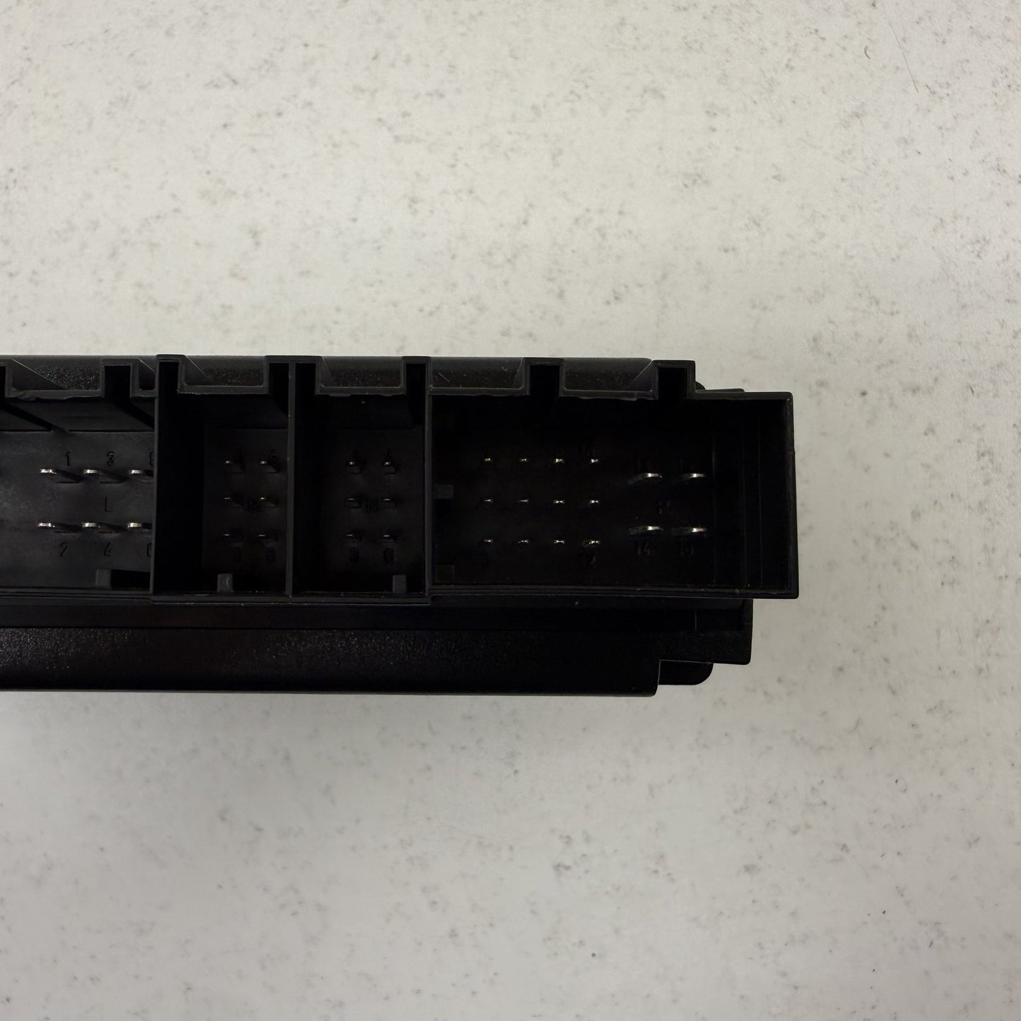 2014-2018 Bentley Flying Spur Onboard Supply Control Module 3D0937049Q OEM