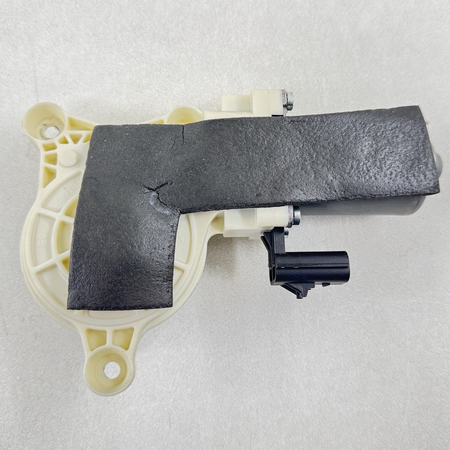 19-24 Ram 2500 3500 Rear Power Slider Back Window Glass Regulator Motor OEM