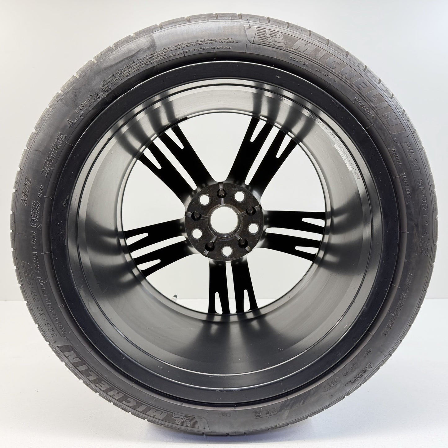 17-24 Chevrolet Camaro ZL1 1LE Rear Wheel Rim With Tire 19" 19x12 Factory OEM
