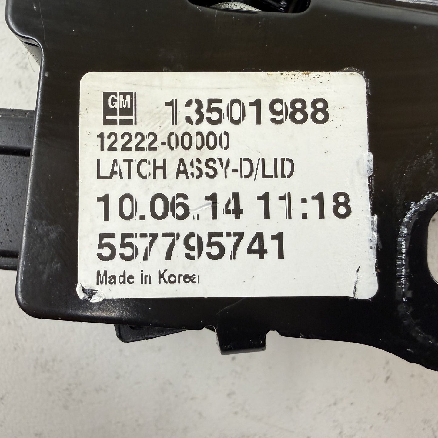 2010-2015 Chevrolet Camaro Rear Trunk Lid Lock Latch Actuator 13501988 OEM