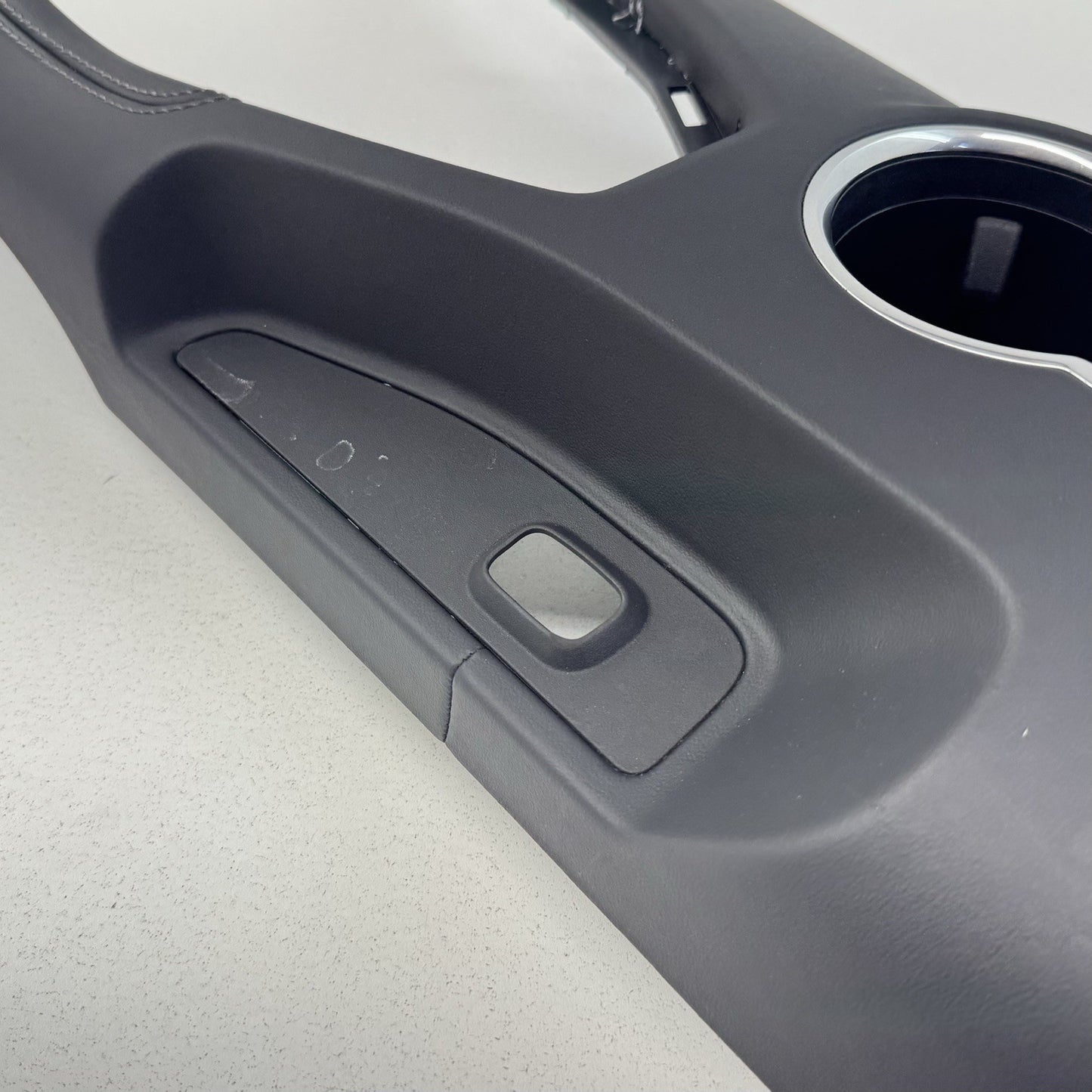24-26 Ford Mustang Performance Pack Center Console Panel Cover W/ Knee Pads OEM