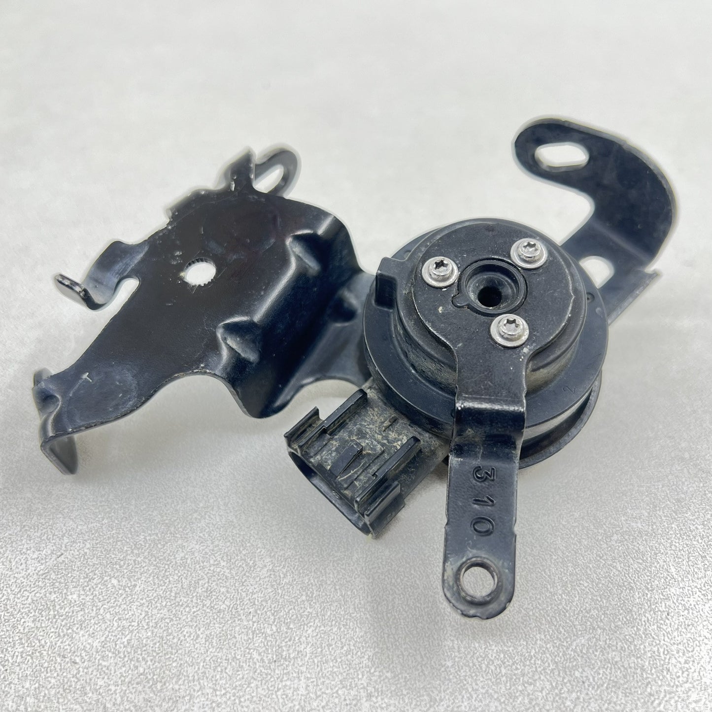 14-17 CHEVY SS SEDAN RIGHT FRONT SUSPENSION HEIGHT LEVEL SENSOR 92273673 OEM
