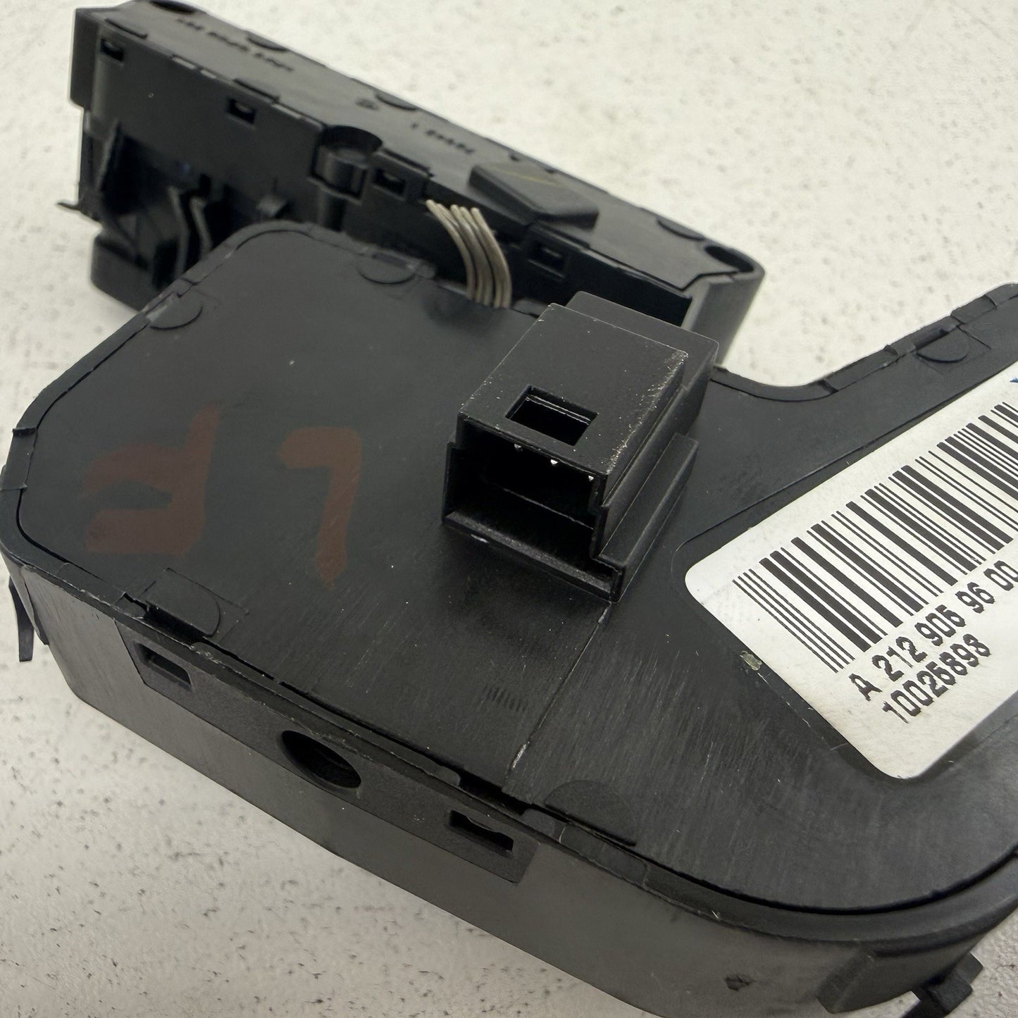 12-18 Mercedes W218 CLS550 Driver Left Front Seat Control Switch OEM
