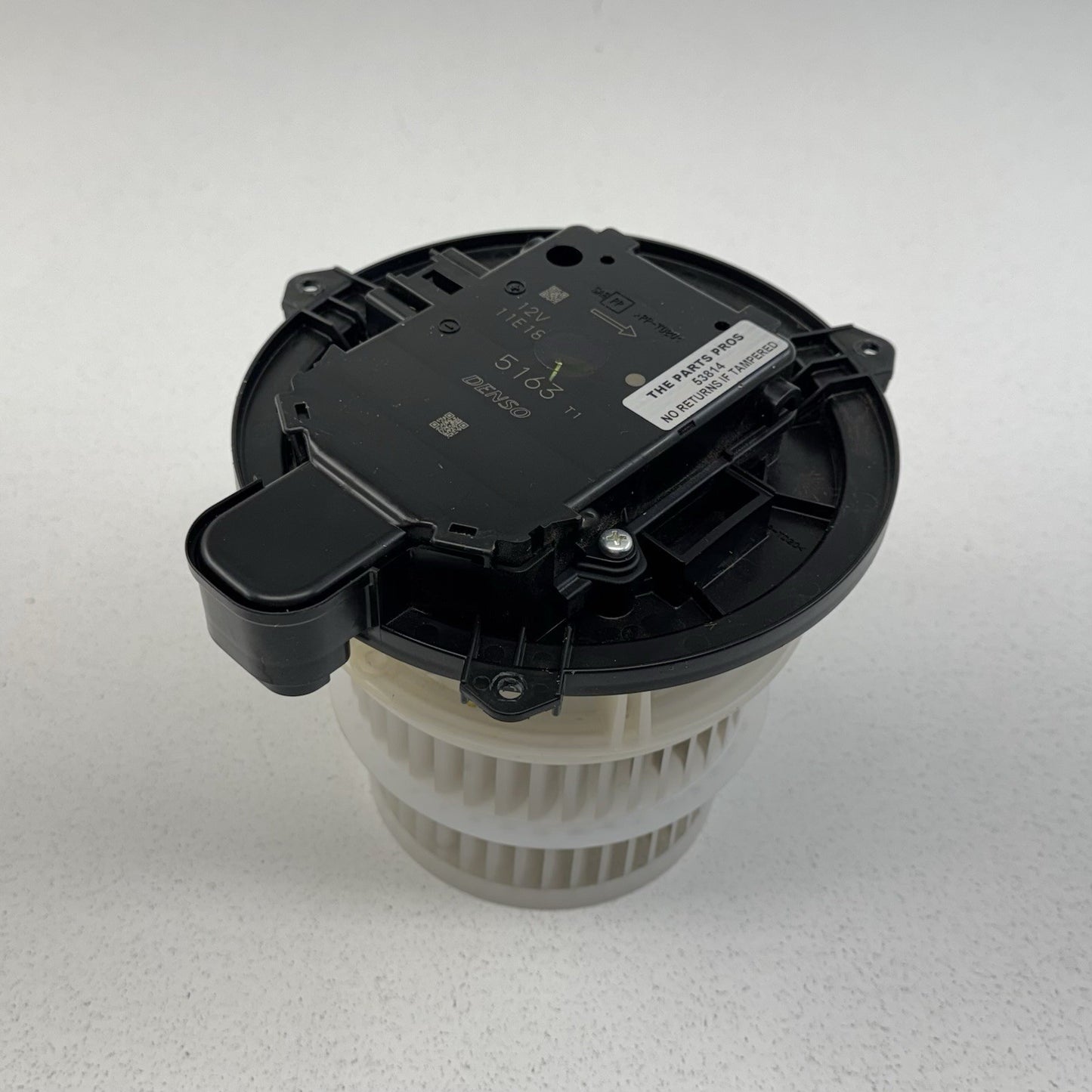 21-26 Lexus IS300 IS350 IS500 HVAC AC Air Temperature Fan Blower Motor Wheel OEM