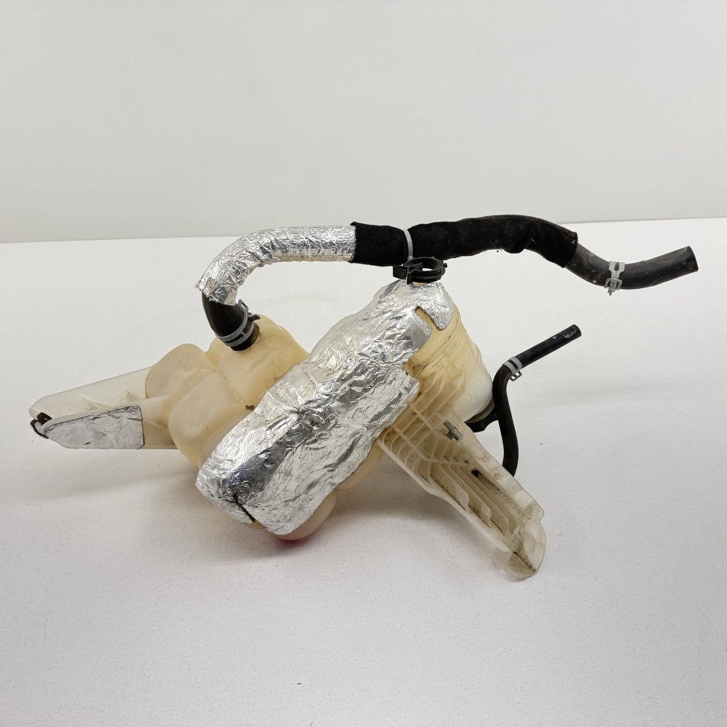 19-25 Ram 2500 3500 Coolant Reservoir Overflow Expansion Tank Bottle OEM