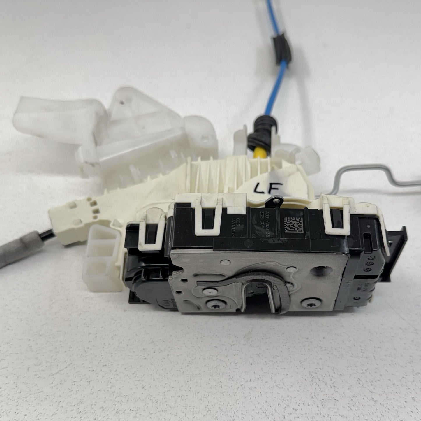 10-16 Mercedes W212 E350 Driver Left Front Door Latch Lock Actuator OEM