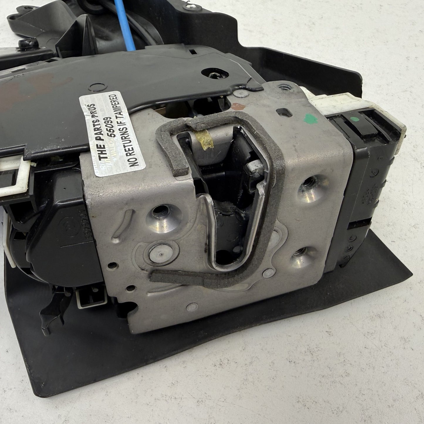 2008-2014 Mercedes C250 W204 Passenger Right Rear Door Lock Latch Actuator OEM