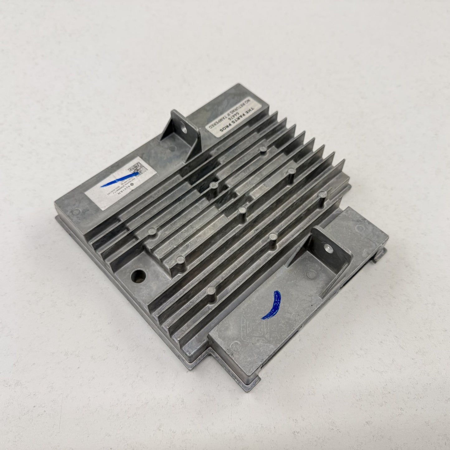 2022-2024 Rivian R1S R1T VDM Vehicle Dynamics Control Module PT00000617-J OEM