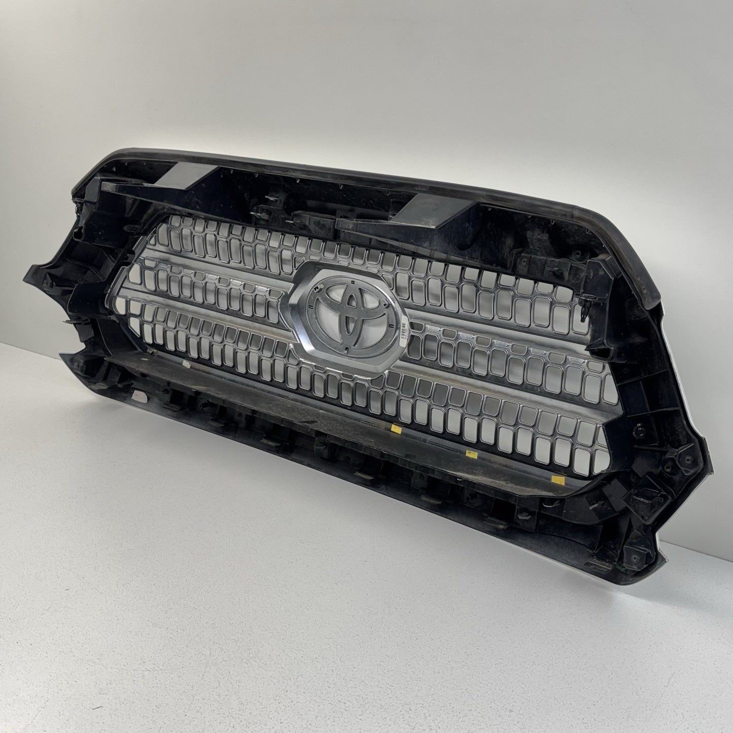 16-17 Toyota Tacoma TRD Off Road Front Upper Grill Grille With Emblem White OEM