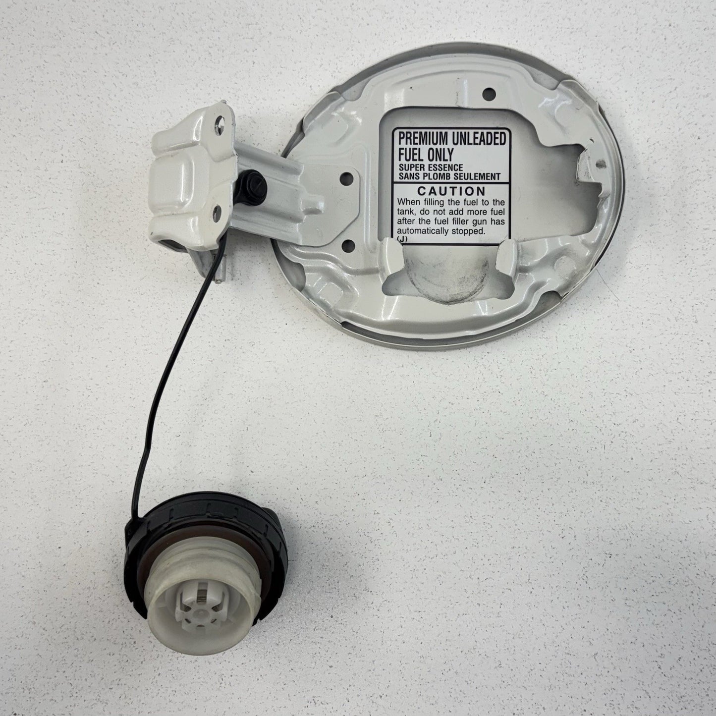 13-20 Subaru BRZ 86 FR-S Fuel Tank Gas Cap Door Lid Cover Satin White OEM