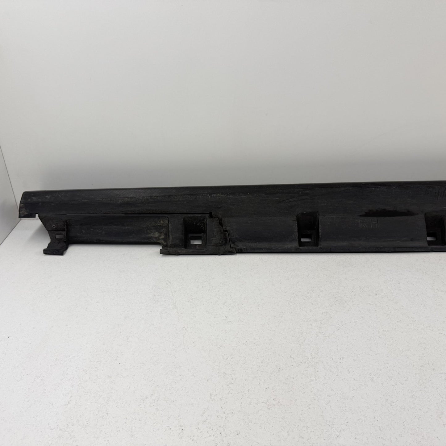 2022-2026 Subaru WRX Passenger Right Side Skirt Rocker Panel Cover Trim OEM