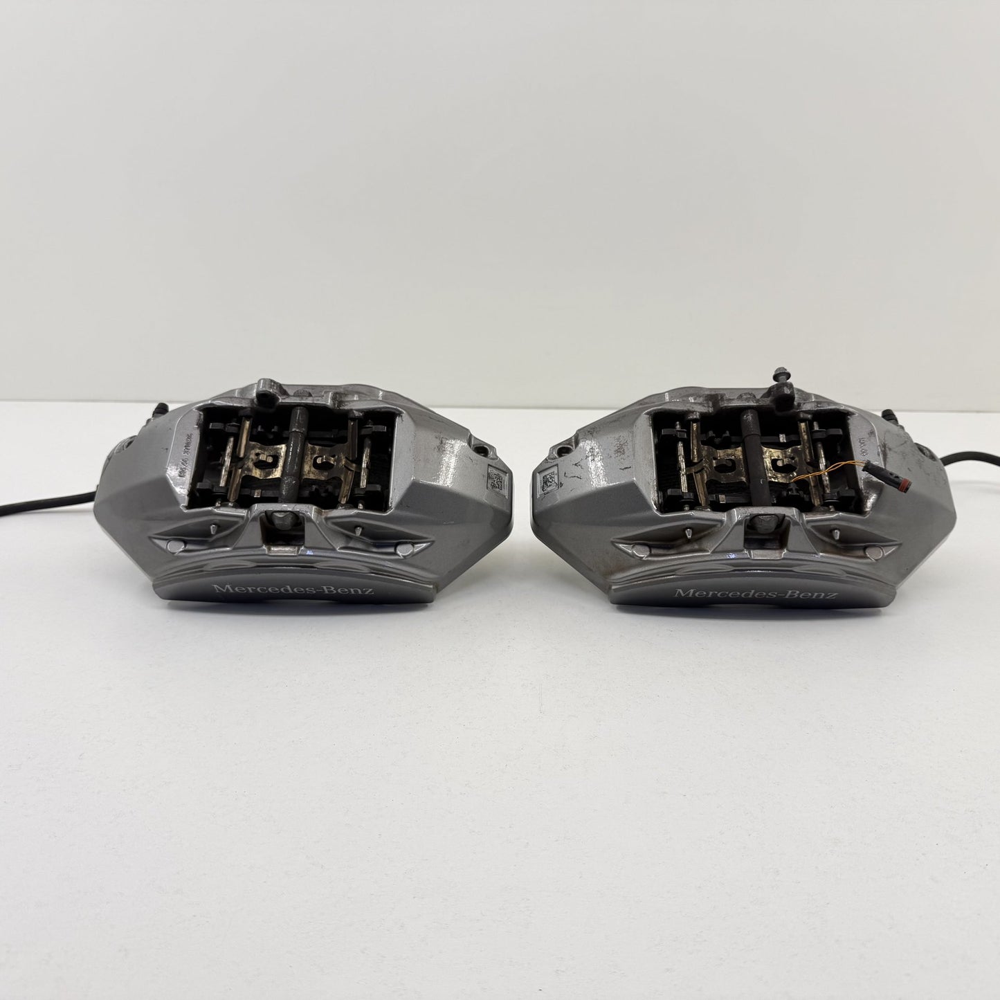 2014-2017 Mercedes-Benz S550 W222 Front Brake Caliper Pair Left &amp; Right OEM