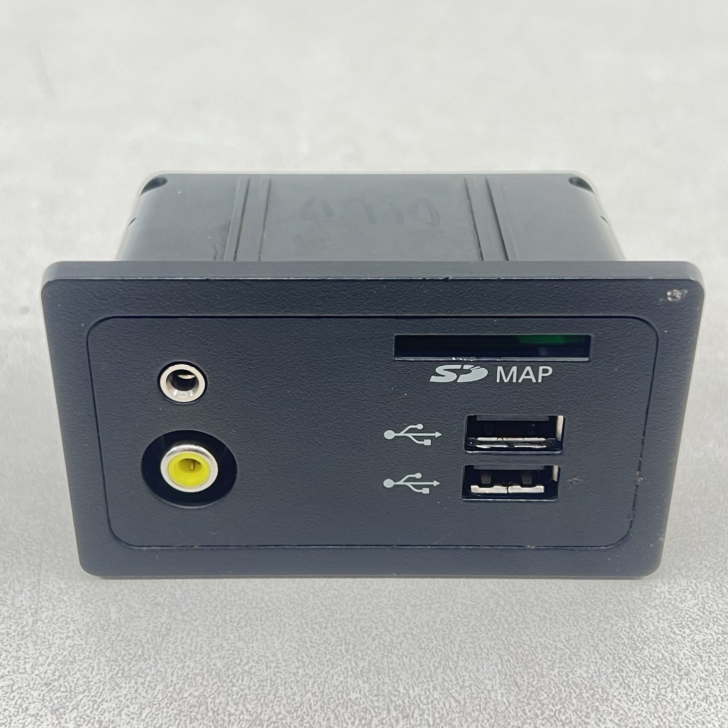 16-22 INFINITI Q50 DUAL USB PORT AUDIO VIDEO INPUT JACK MODULE 284H3 4GA0C OEM