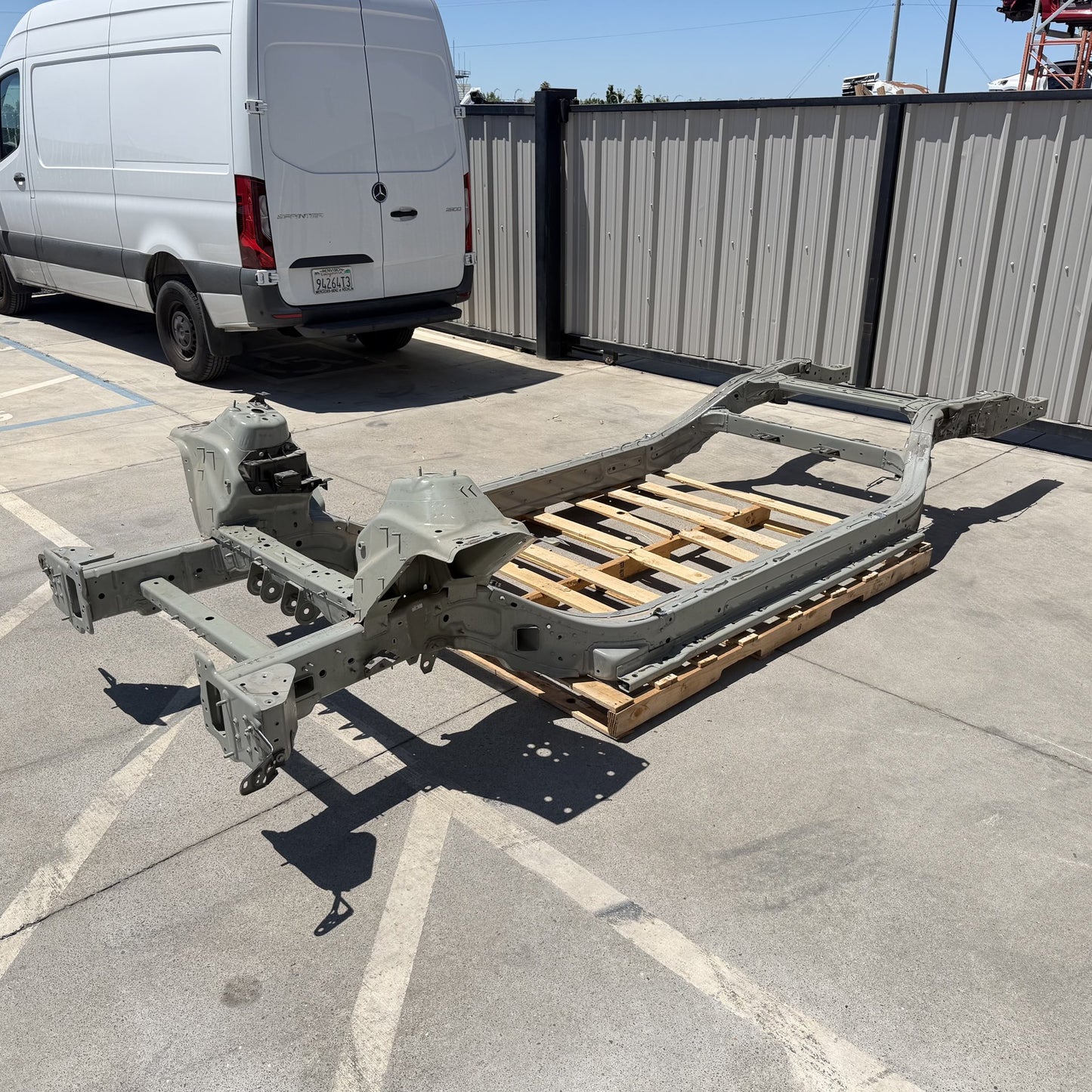 2022-2024 Rivian R1S Chassis Frame Assembly PT00283442-A OEM