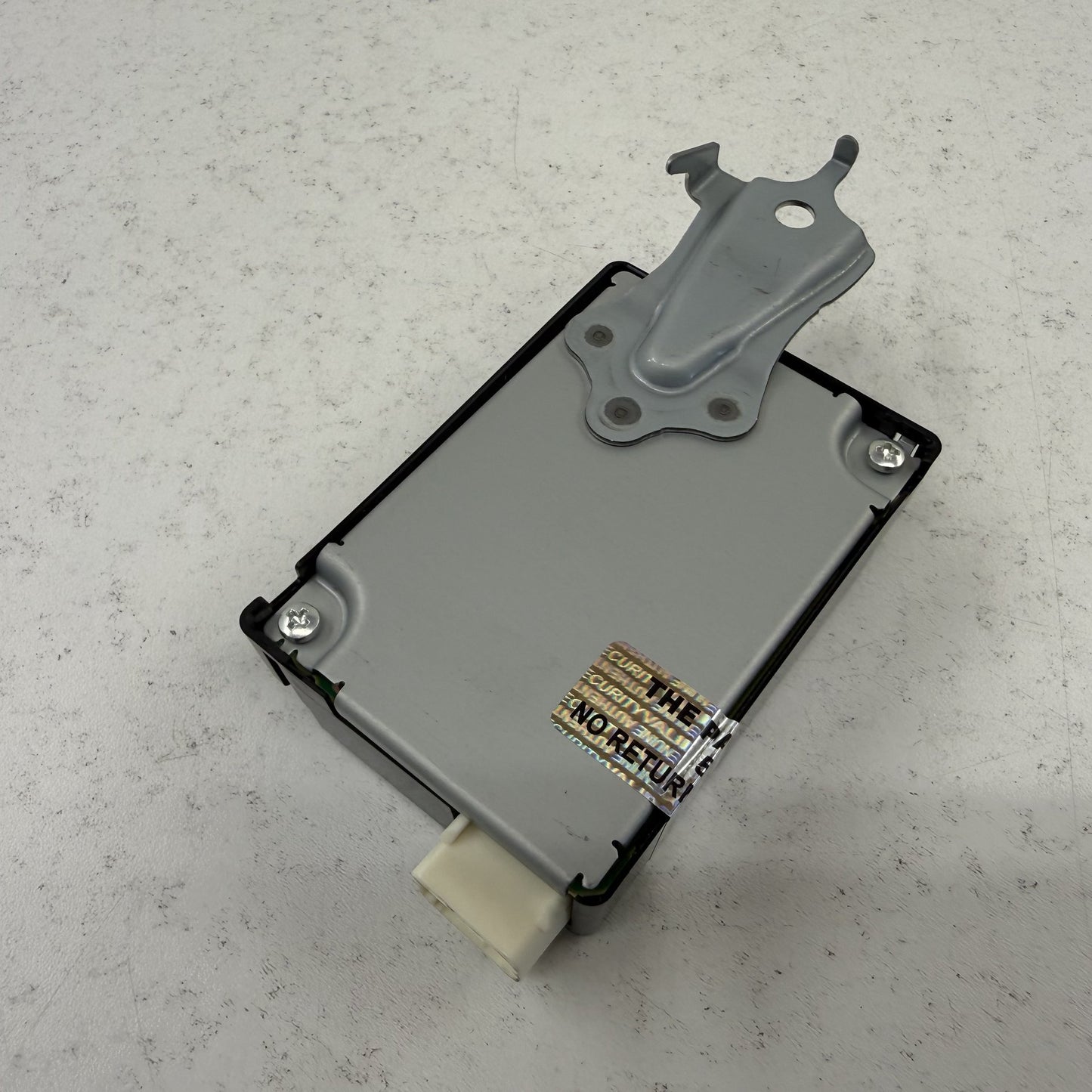 2022-2025 Toyota RAV4 Keyless Entry TPMS Control Module 897B0-42300 OEM