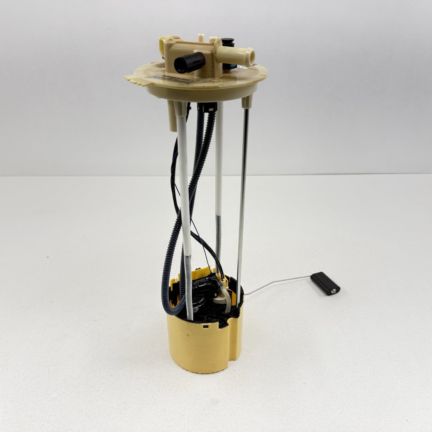24-25 Silverado Sierra 2500 3500 Diesel Tank Fuel Pump Sending Unit 86534326 OEM