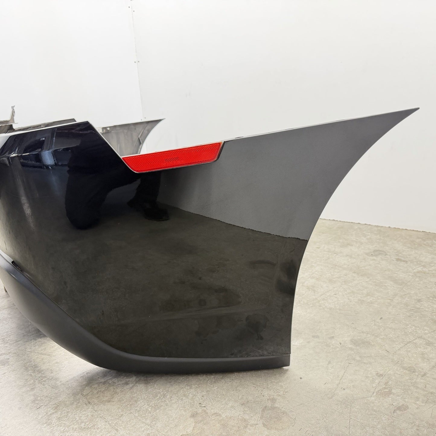 14-15 Chevrolet Camaro SS Rear Bumper Cover Complete W/ Diffuser Black OEM
