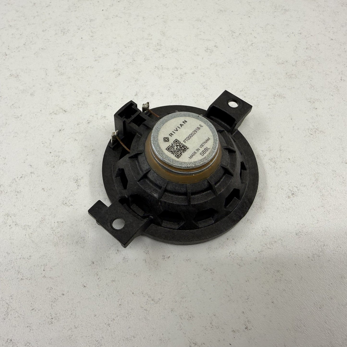 2022-2024 Rivian R1S Dash Instrument Panel Tweeter Speaker PT00002918-E OEM