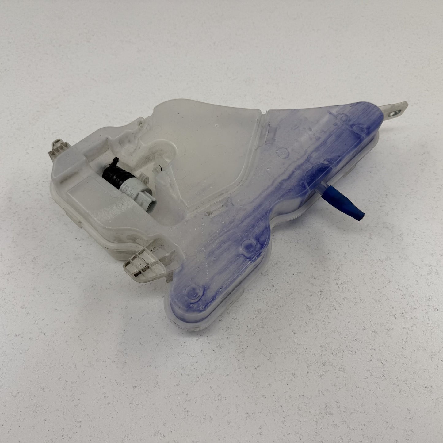 2021-2026 BMW M3 M4 G80 G82 Windshield Washer Reservoir Bottle Tank 9502227 OEM