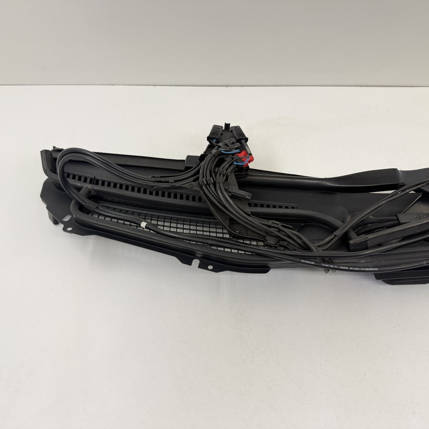 2014-2017 Mercedes-Benz S550 W222 Front Windshield Cowl Cover Trim Panel OEM