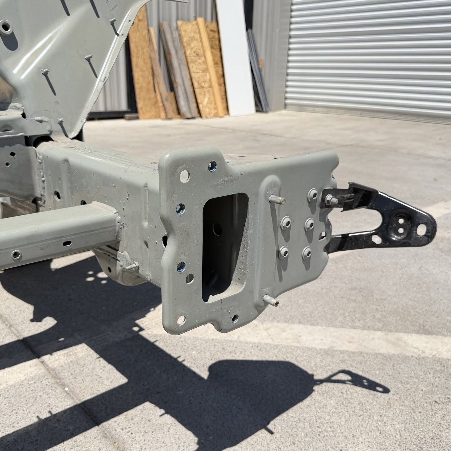 2022-2024 Rivian R1S Chassis Frame Assembly PT00283442-A OEM