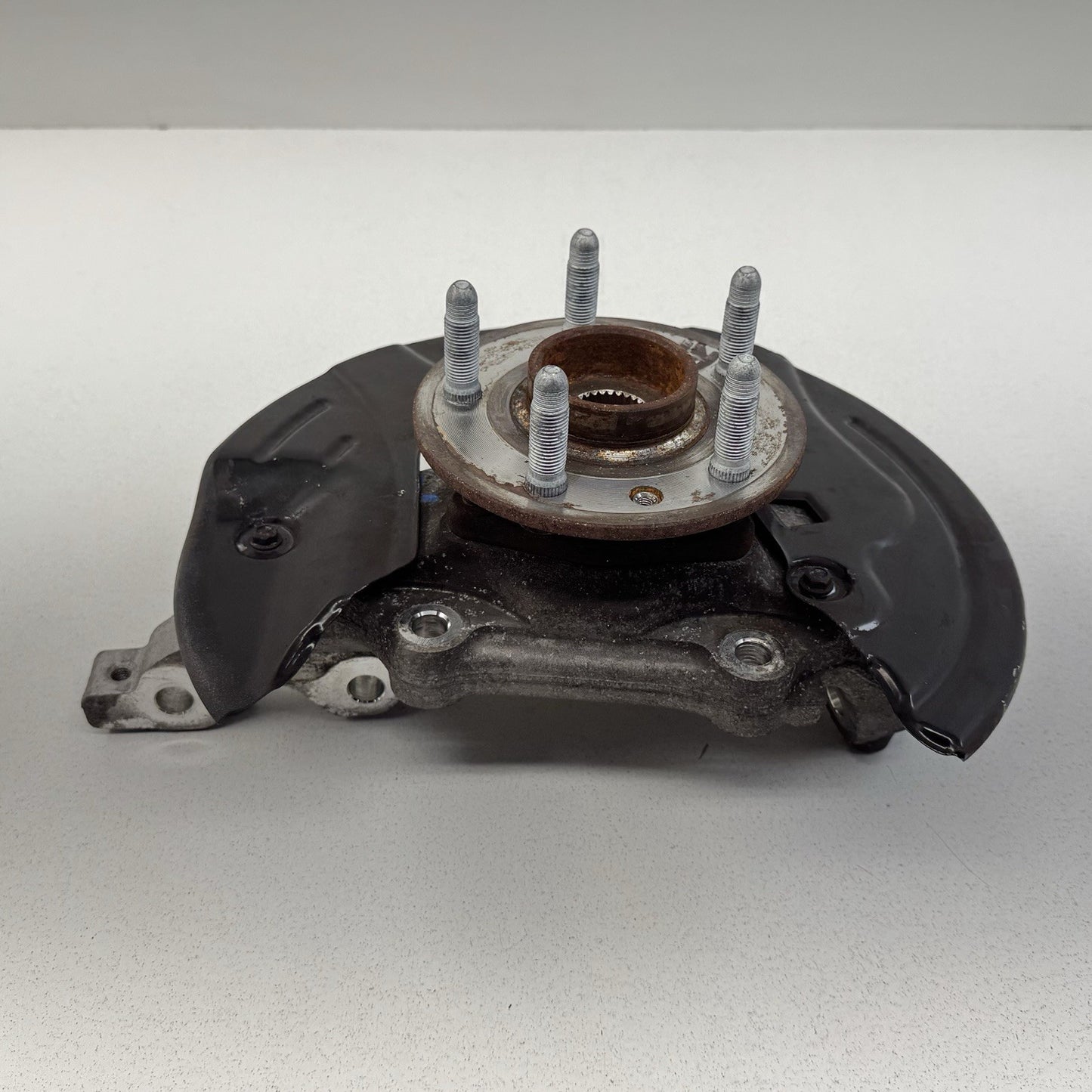 10-15 Chevrolet Camaro SS Right Front Spindle Knuckle Hub Wheel Bearing OEM