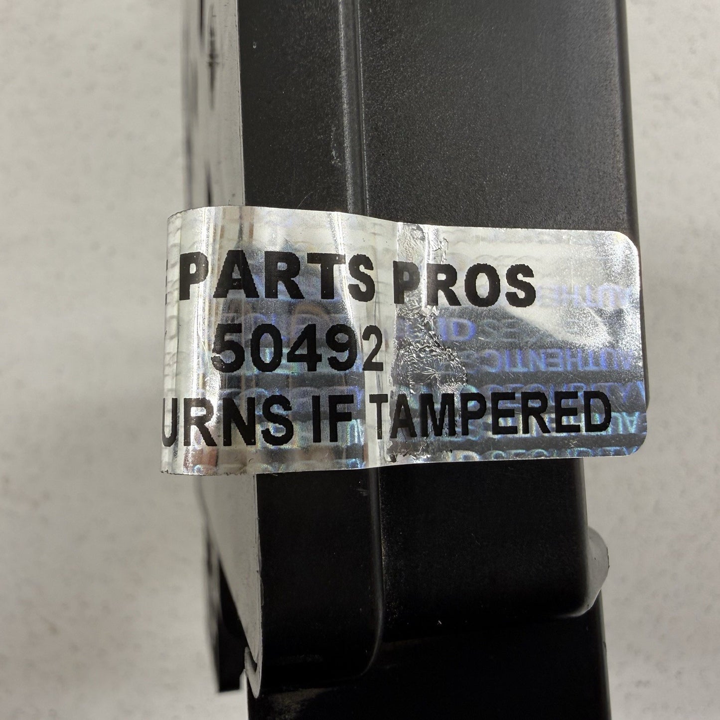 19-22 Ram 2500 3500 Hub Receiver Control Module P56029898AC OEM