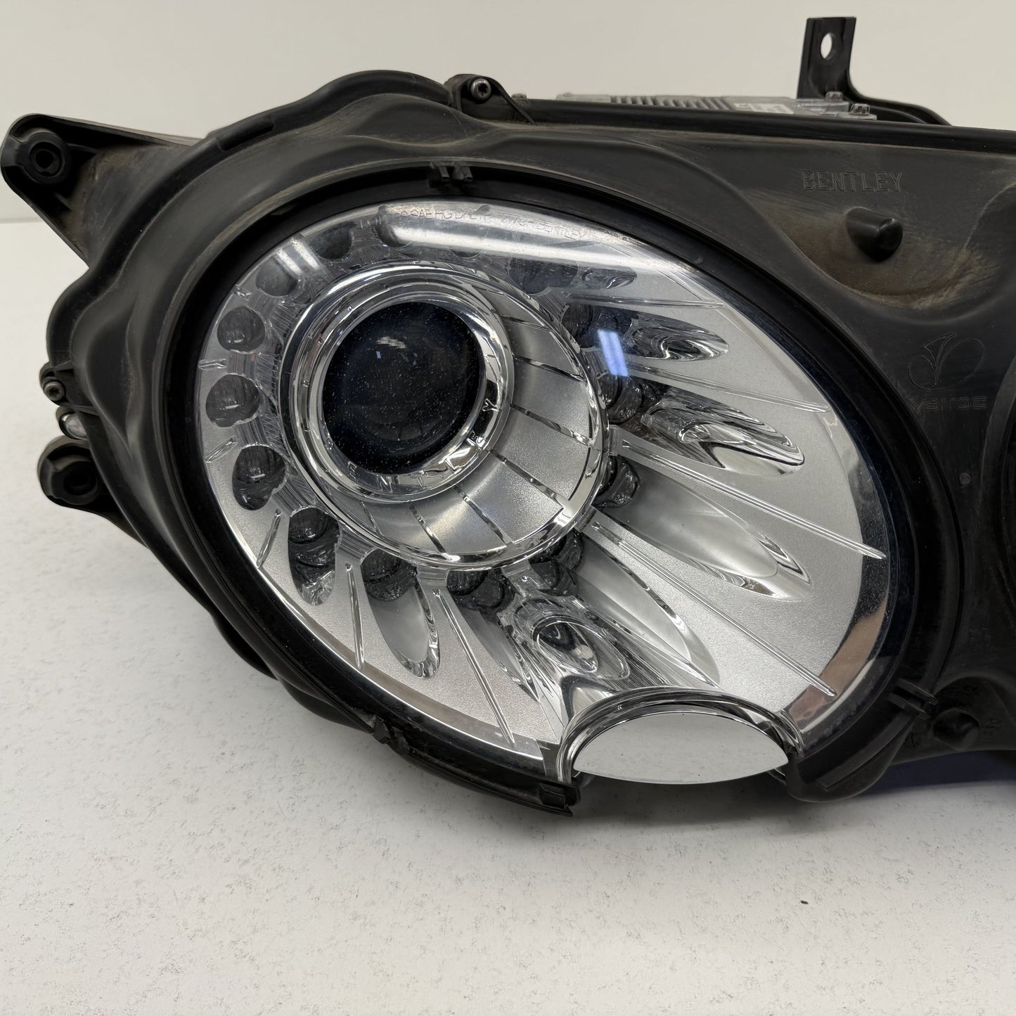 2014-2018 Bentley Flying Spur Right Front Bi Xenon HID Headlight Light Lamp OEM