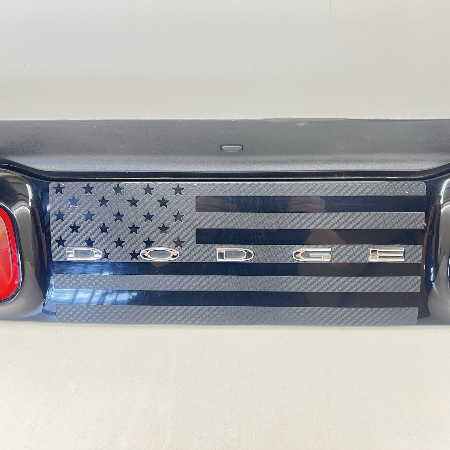 15-23 Dodge Challenger Rear Center LED Taillight Tail Light Lamp 68419751AA OEM