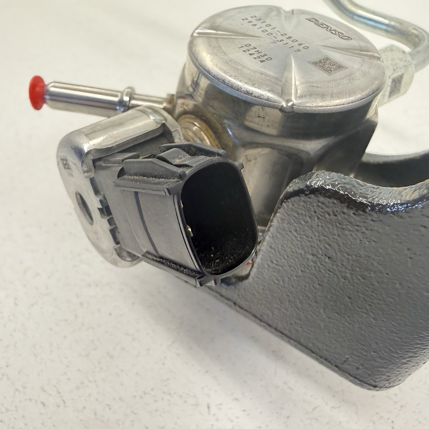 23-25 Toyota Prius Engine High Pressure Fuel Pump HPFP 23101-25040 OEM
