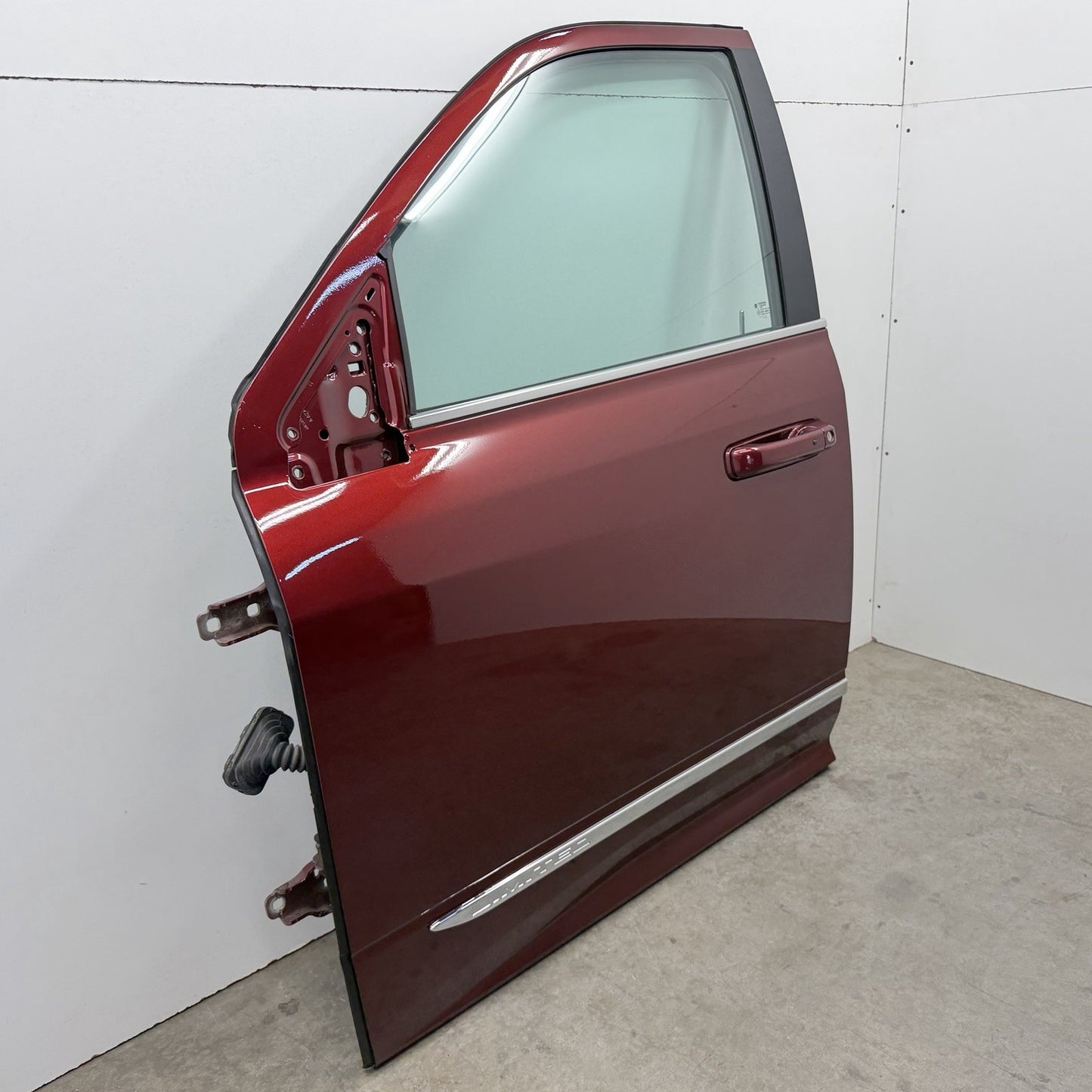 23-24 Ram 2500 3500 Crew Cab Left Front Door Shell Complete Acoustic Glass OEM