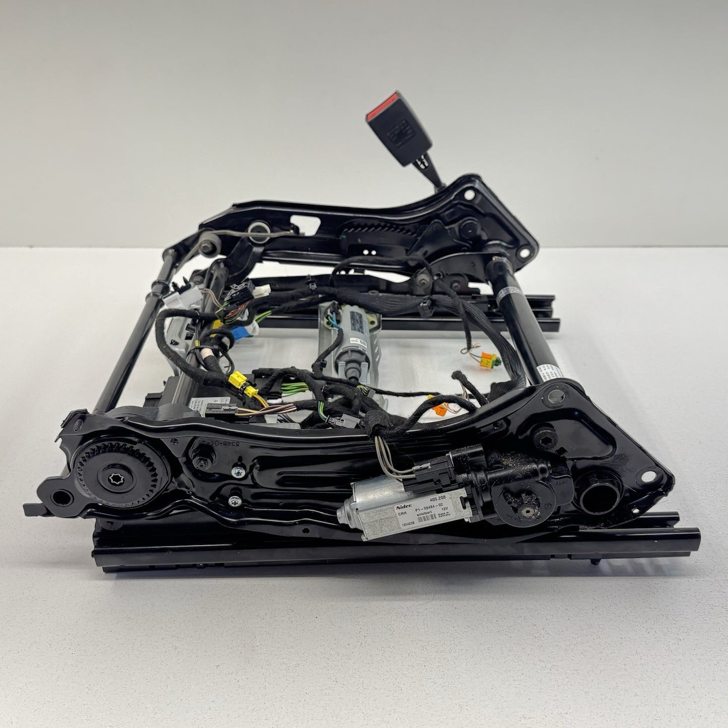 14-16 Mercedes W212 E350 Driver Left Front Lower Seat Track Rail Frame OEM