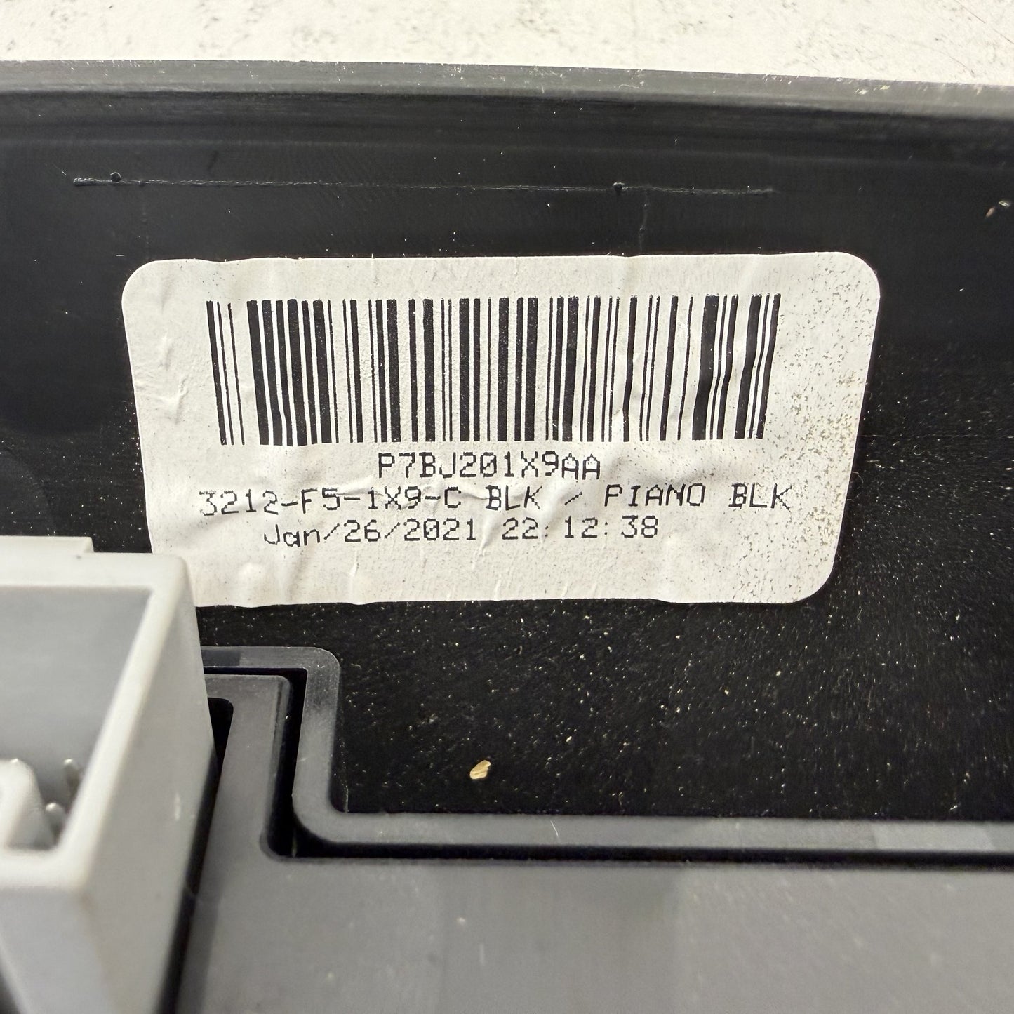 2018-2026 Dodge Durango SRT 392 Rear HVAC AC Climate Control Switch Panel OEM