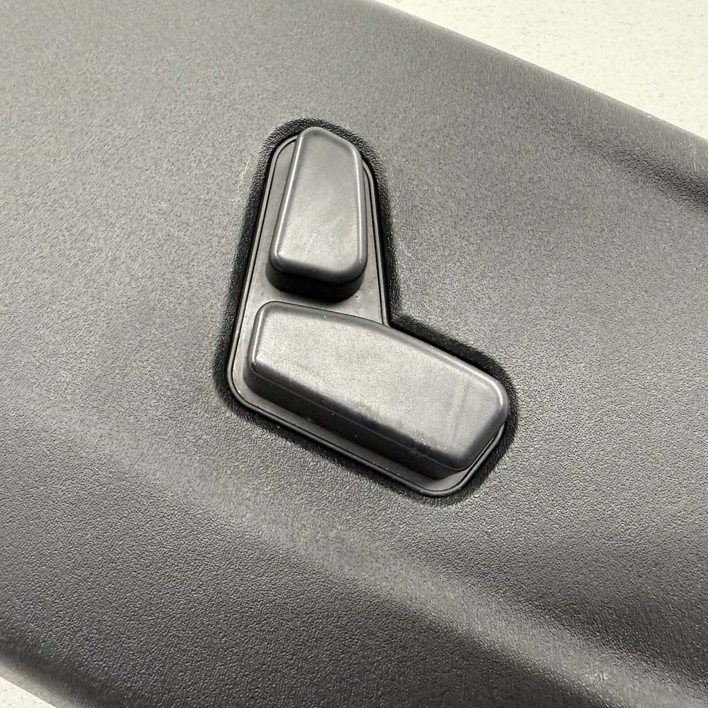 15-23 Dodge Charger Right Front Seat Adjustment Trim Cover W/ Controls OEM