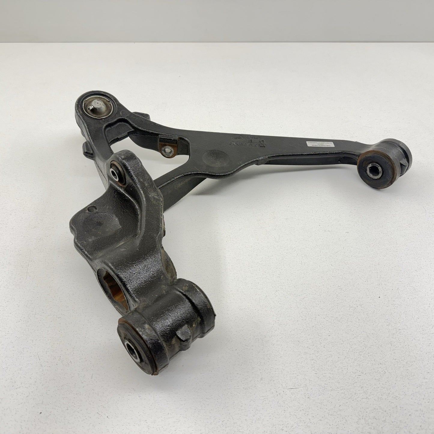 20-25 Silverado Sierra 2500 3500 Left Front Lower Control Arm 84735903 OEM