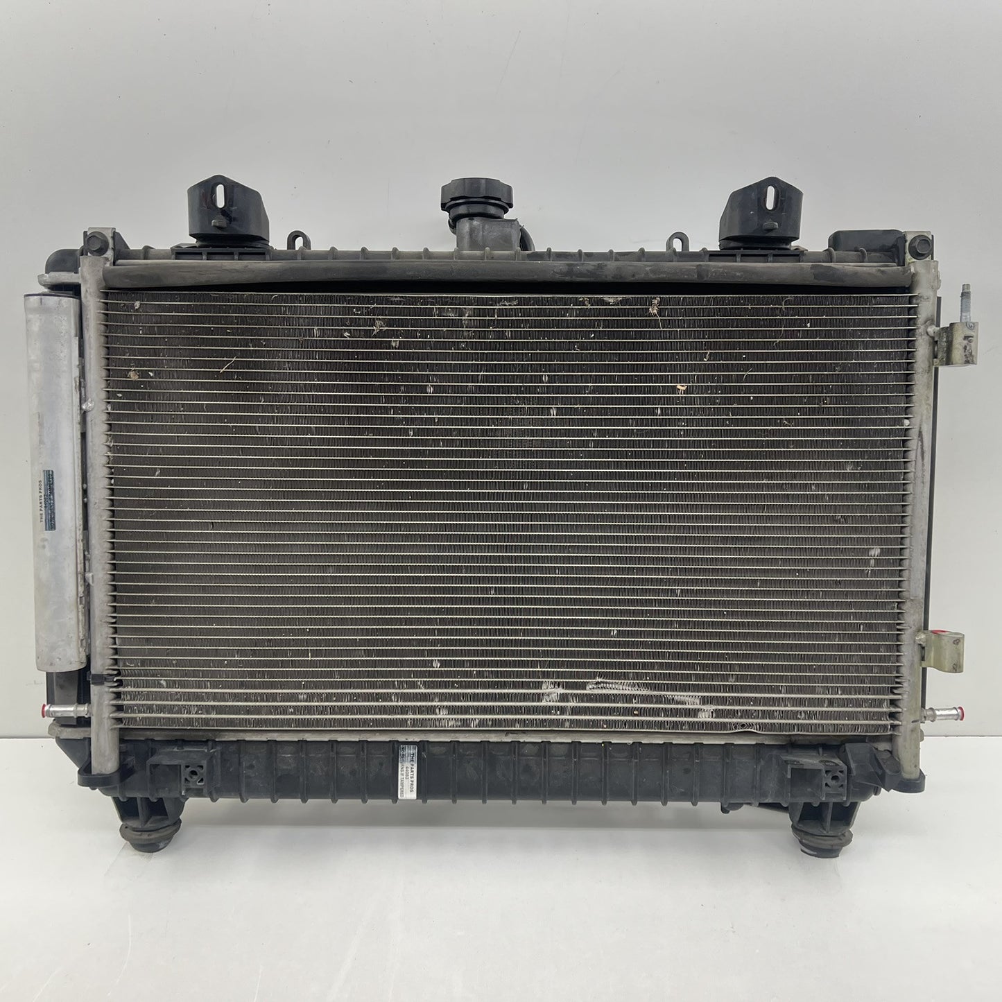 10-11 Chevrolet Camaro SS 6.2L Radiator Condenser Fan Assembly 3E012218 OEM