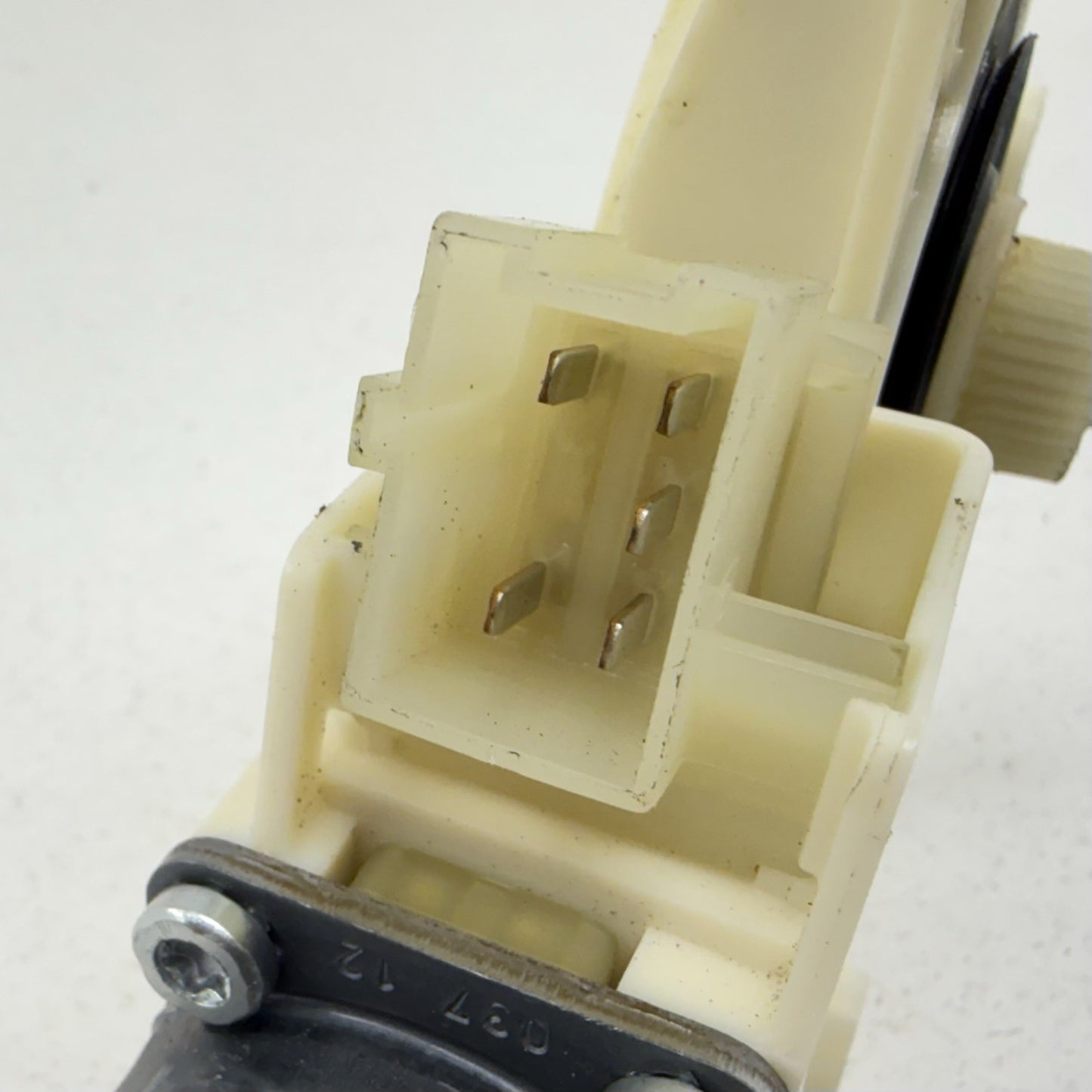 08-14 Mercedes W204 C250 Driver Left Rear Door Window Regulator Motor OEM