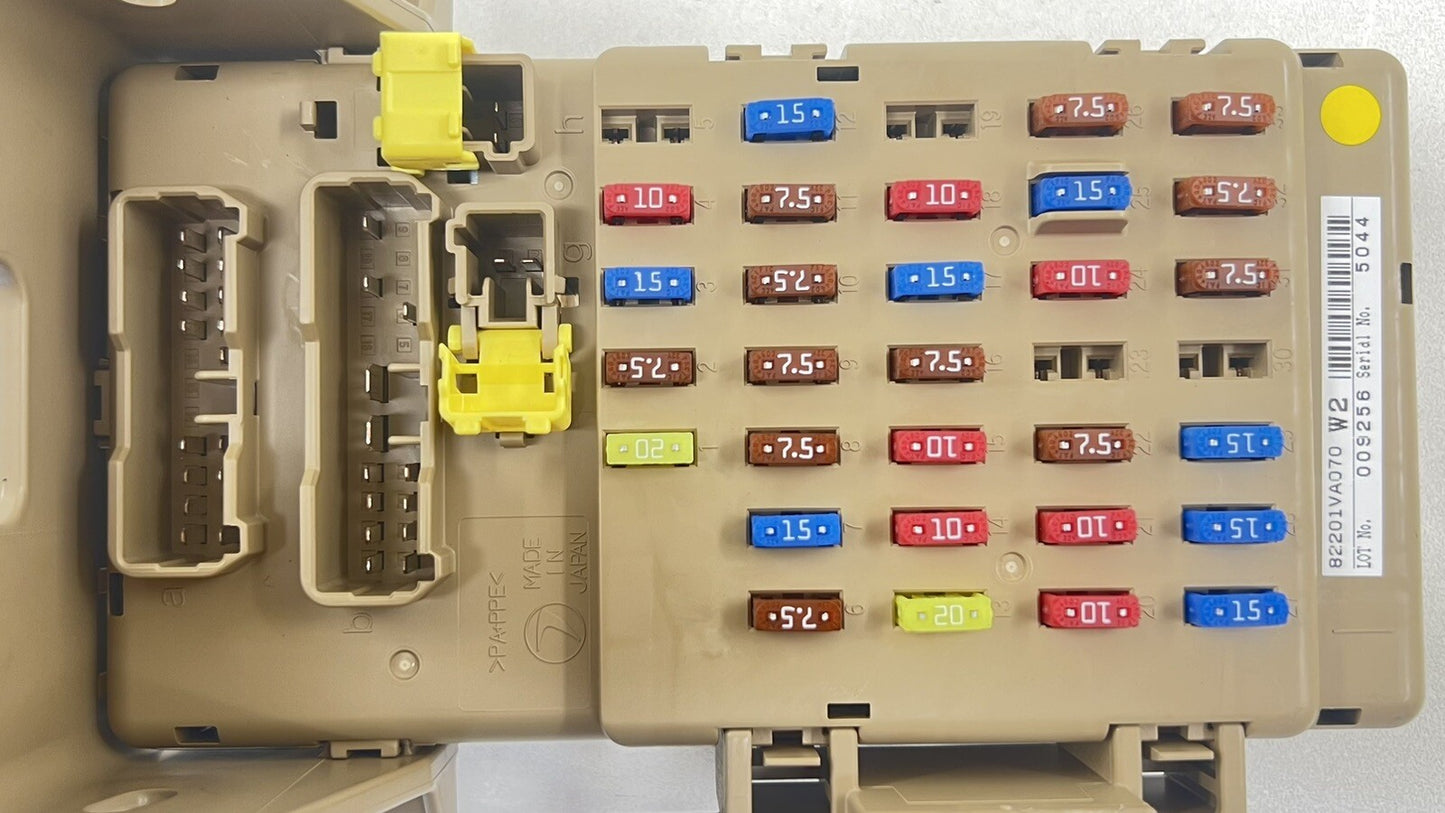 18-21 SUBARU WRX DASHBOARD CABIN FUSE RELAY JUNCTION BOX MODULE 82201VA070 OEM
