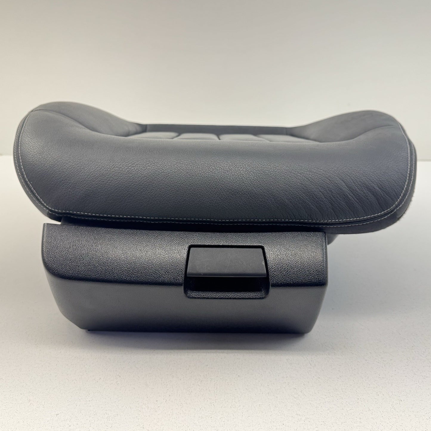 10-16 Mercedes W212 E350 Passenger Right Front Lower Seat Cushion Black OEM