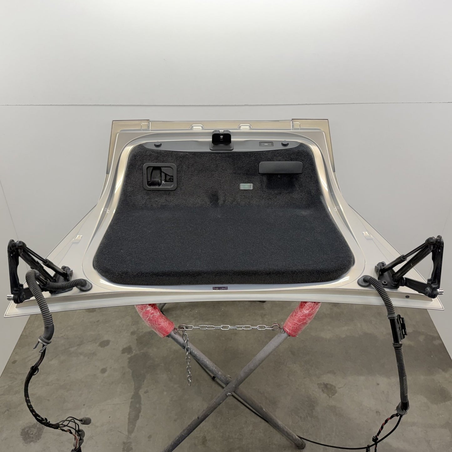 2014-2018 Bentley Flying Spur Rear Trunk Lid Deck Complete Extreme Silver OEM