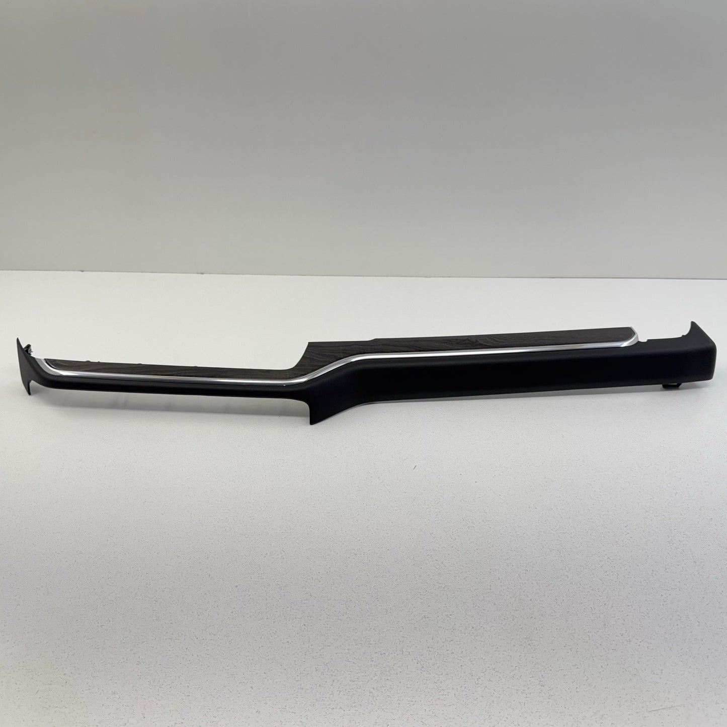 23-25 Chevrolet Silverado 1500 2500 3500 Dashboard Trim Panel Bezel Molding OEM