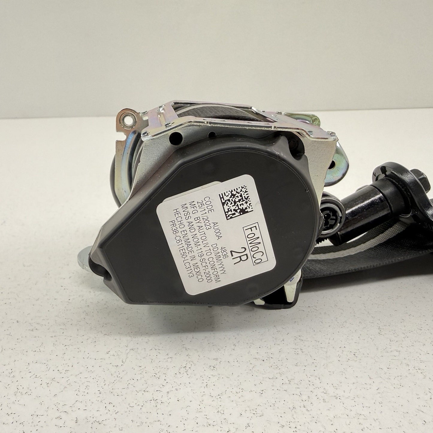 24-26 Ford Mustang Right Rear Seatbelt Seat Belt Retractor PR3B-C611E50-LC OEM