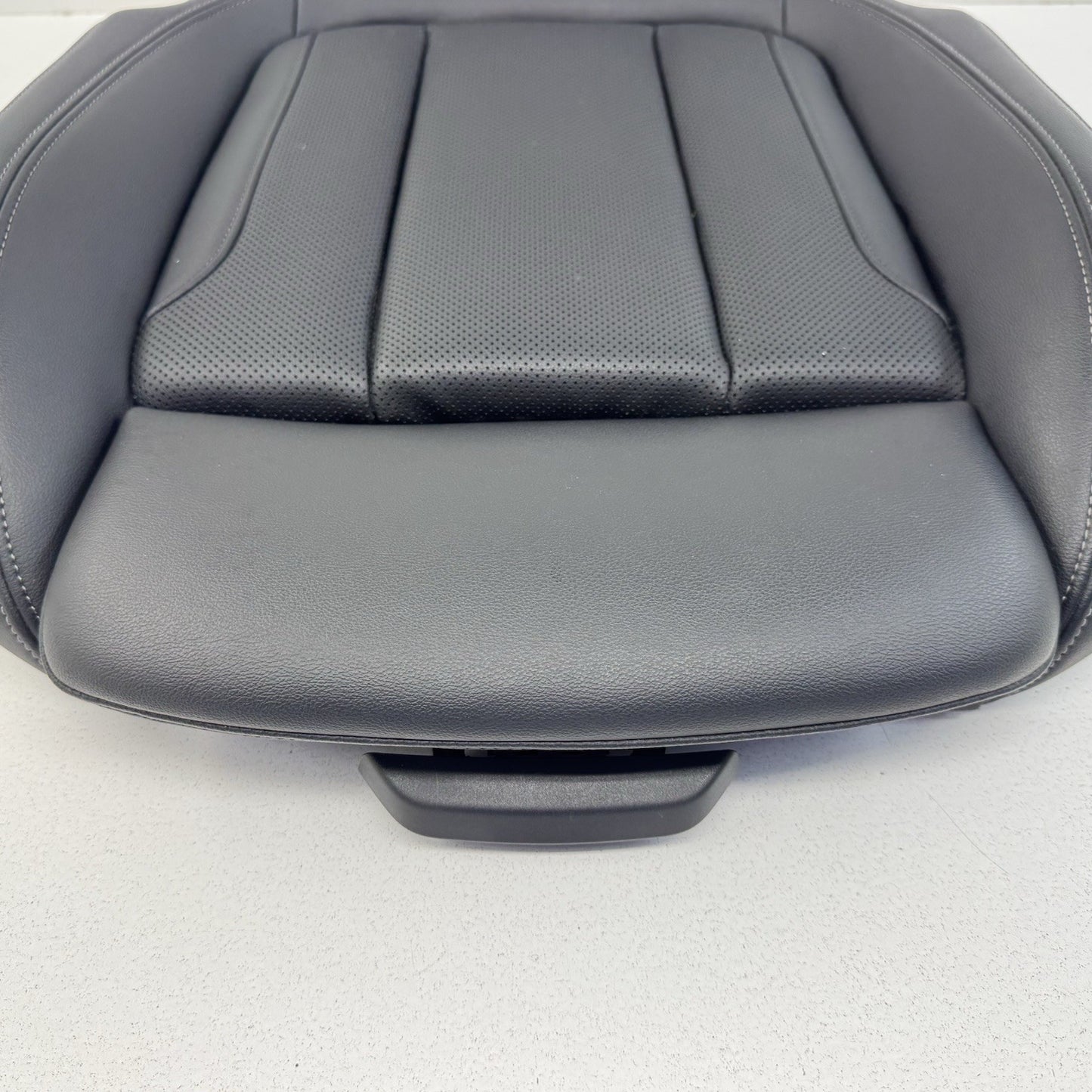 22-24 BMW G01 X3 Driver Left Front Lower Sport Seat Cushion Leather Black OEM