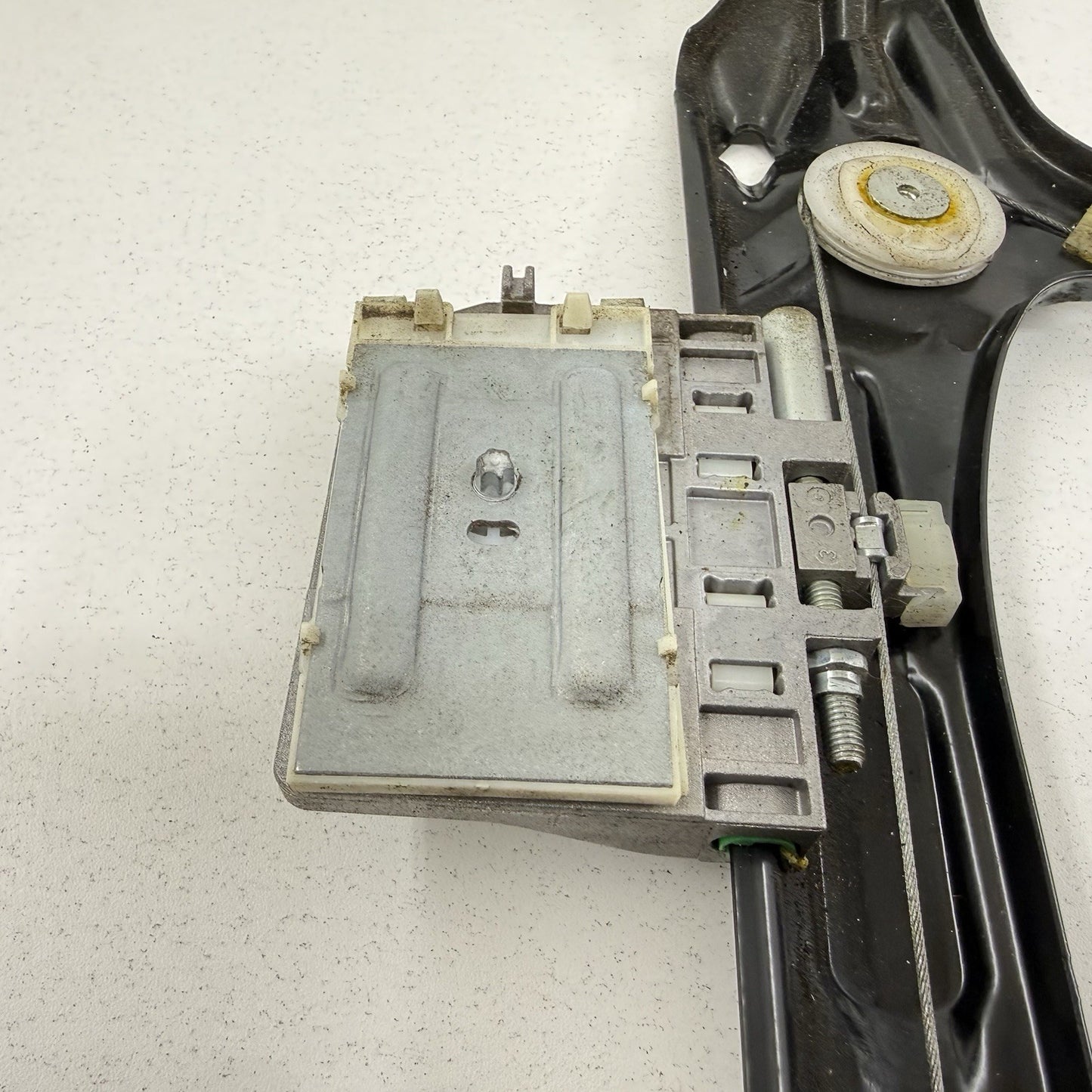 08-15 Audi TT Roadster Driver Left Door Window Regulator 8J0837461D OEM