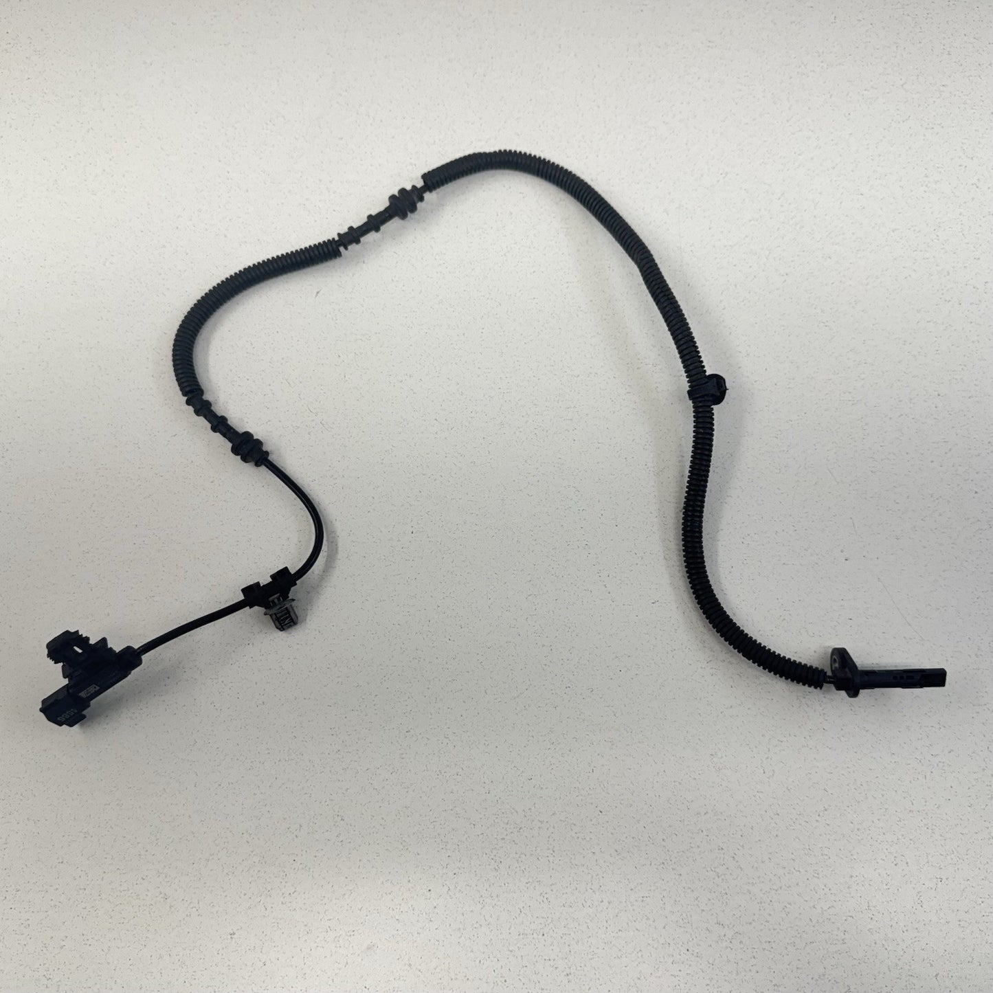 20-25 Silverado Sierra 2500 3500 Left Front ABS Wheel Speed Sensor 85016388 OEM